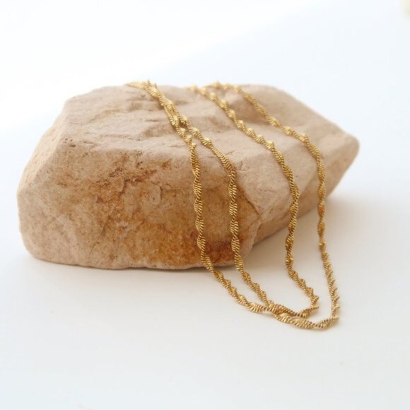 NEW 18K Gold Plated Braided Twisted Chain Necklace - Picture 4 of 9